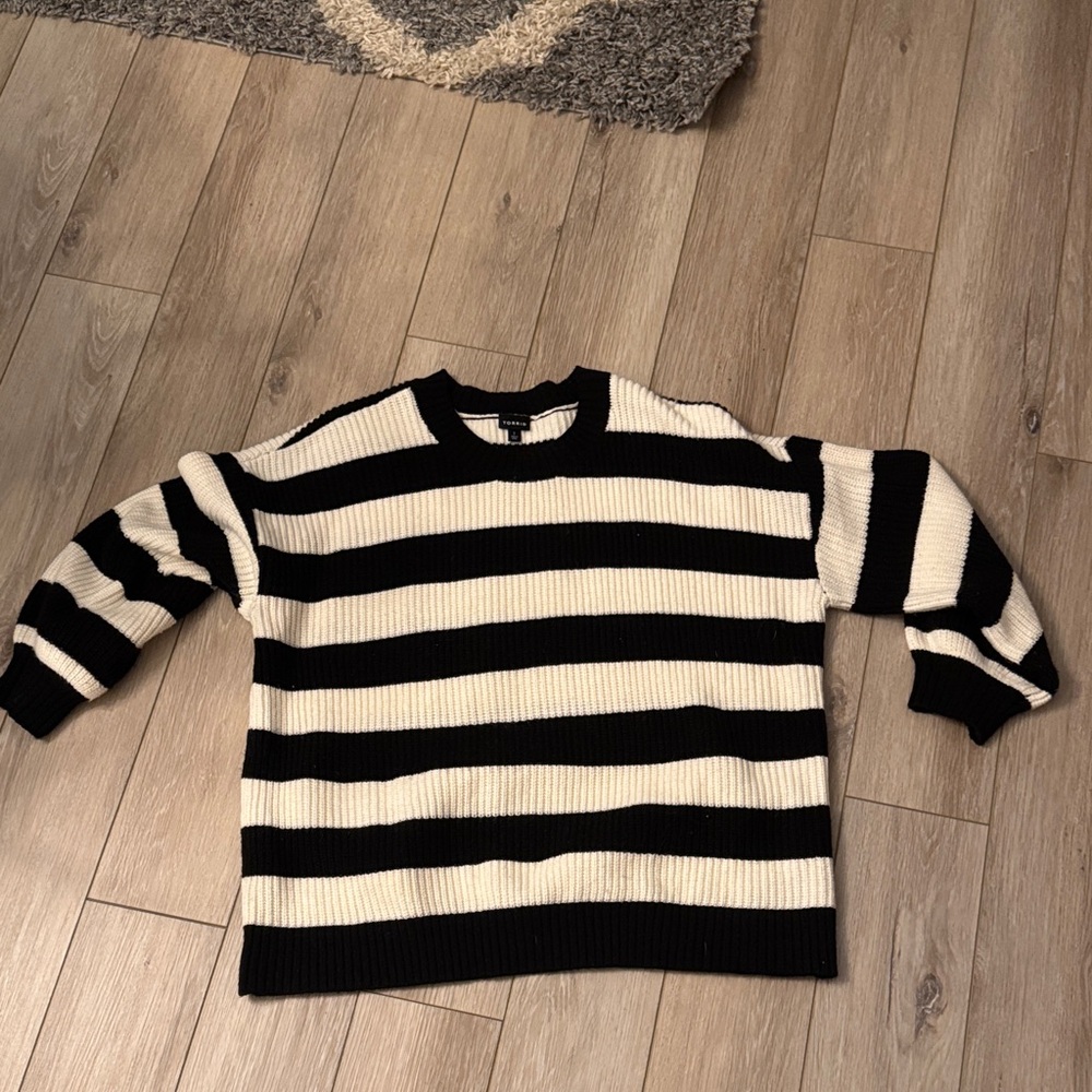Torrid Black and White Knit Sweater
